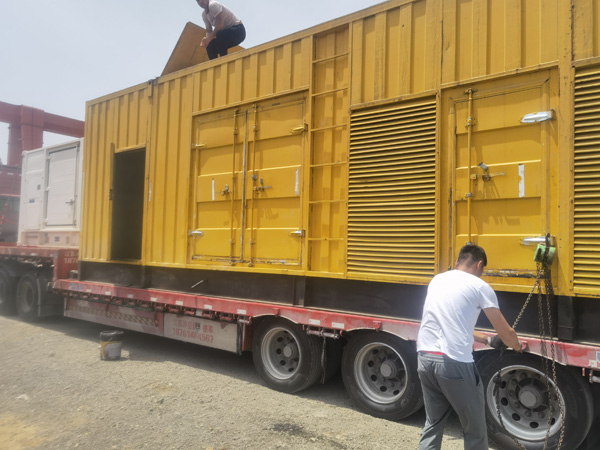 城北除了负载情况和发动机维护,还有哪些因素会影响 200kw 柴油发电机的油耗?